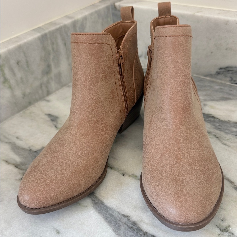 Guess Women's Beige Ankle Booties
